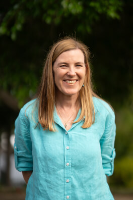 <b>Justine Worner</b>